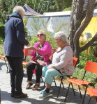 36. Connie Kleimeer zorgde voor de koffie